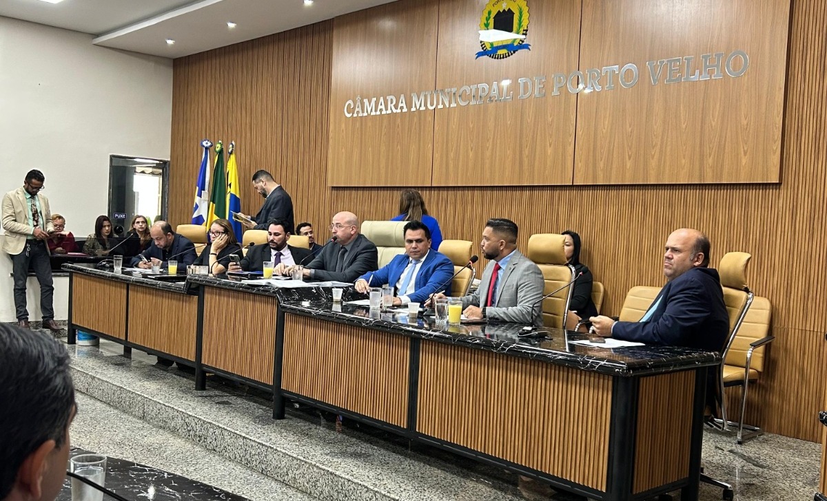 GEDEÃO NEGREIROS: Vereador cobra SEMTRAN por estudo técnico em cruzamento da Av. Sete de Setembro com a Rua João Goulart