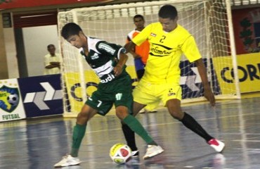 TAÇA BRASIL DE FUTSAL - Solimões vence e define vaga diante do Eunápolis