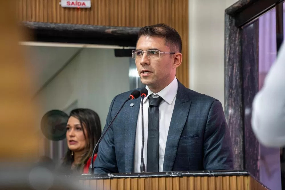ENTREVISTA: Pedro Geovar defende lei da bíblia nas escolas e pautas do conservadorismo