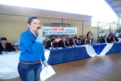 Ana Maria Negreiros participa da sessão popular no distrito de União Bandeirantes
