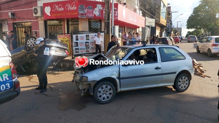 ASSISTA: Criança é lançada para fora de carro durante capotamento