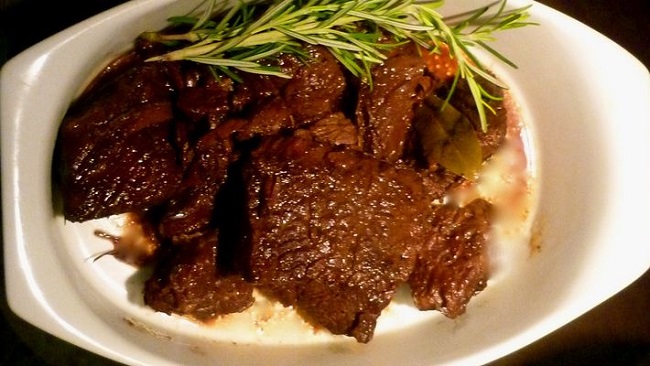 ALMOÇO: Veja como fazer uma deliciosa Carne Assada na panela de pressão