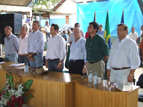 Comissão de senadores debate em Machadinho ação do Ibama PF na Operação Arco de Fogo na Amazônia