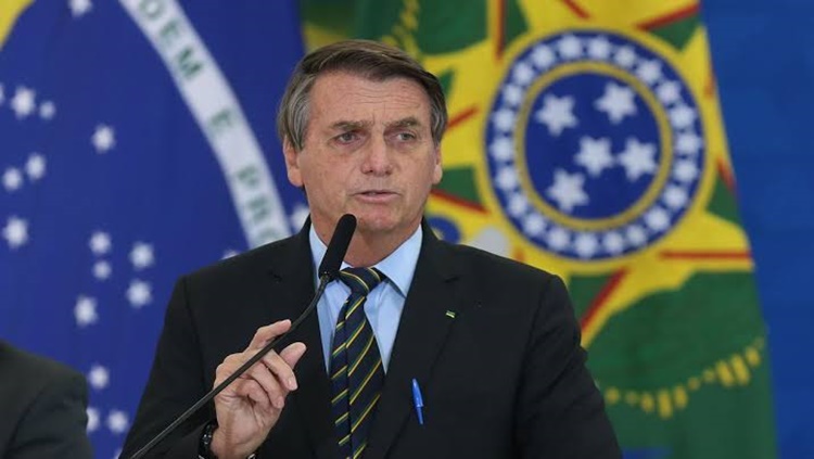 FEDERAL: Bolsonaro assina MP que simplifica gestão de cargos em comissão e de funções de confiança