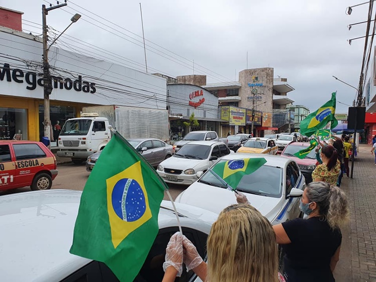 ABERTURA: Comerciantes promovem carreata na capital pedindo fim de medidas restritivas