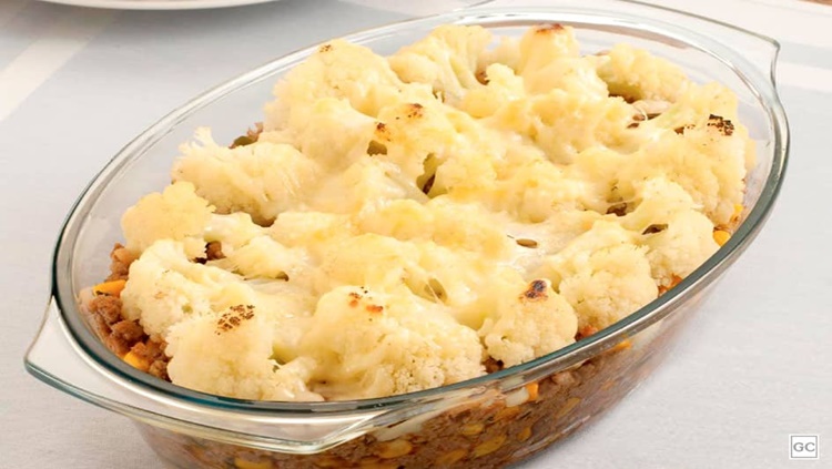 PRÁTICO: Gratinado de carne moída e couve-flor para fazer parte das suas refeições