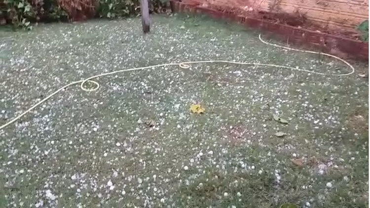 TEMPORAL: Chuva de granizo é registrada por moradores e causa estragos em RO