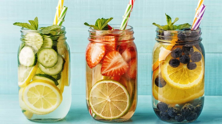 DETOX: Prepare este delicioso suco com frutas e vegetais para tomar durante o dia