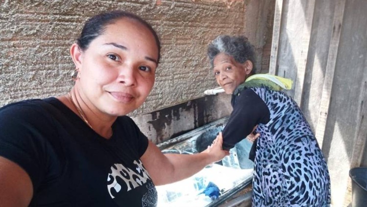 FINAL FELIZ: Mulher que foi raptada quando bebê reencontra mãe biológica em RO