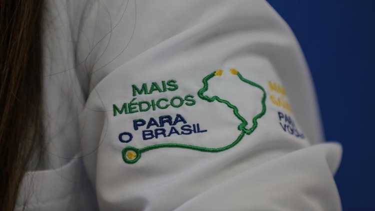 MAIS MÉDICOS PARA O BRASIL: Divulgada lista com nomes de cubanos reincorporados ao Projeto