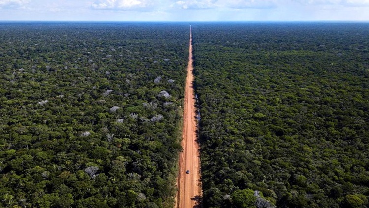 RODOVIA: Governo Federal assina contrato para repavimentação de 52 km da BR-319 