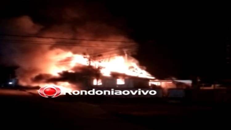 SINISTRO: Residência é consumida durante incêndio em Porto Velho