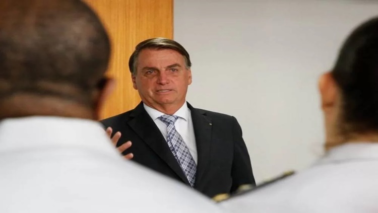 REAJUSTE: Policiais ensaiam romper com Bolsonaro por causa da PEC Emergencial