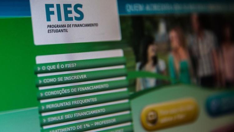 FIES: Prazo para aditamento de contratos é prorrogado para estudantes