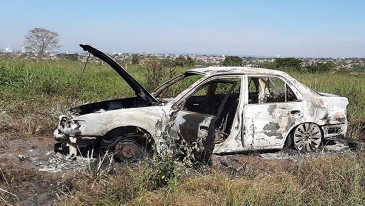 CARBONIZADO: Corpo de servidor do DER é encontrado dentro de veículo na zona rural