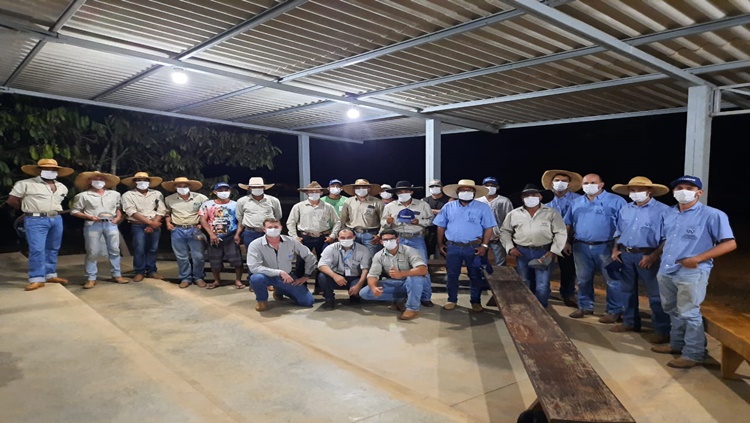 MANEJO SANITÁRIO: Equipes das Fazendas Garça, Rio Madeira e Serra Verde recebem treinamento