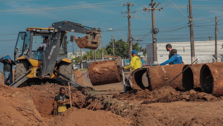 INFRAESTRUTURA: Obras de manutenção são realizadas em vias de Porto Velho