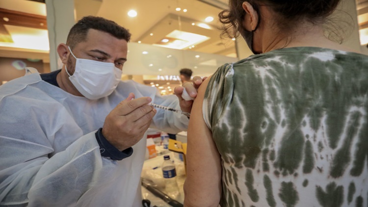 COVID-19: Vacinação no Porto Velho Shopping segue nesta segunda-feira (30)