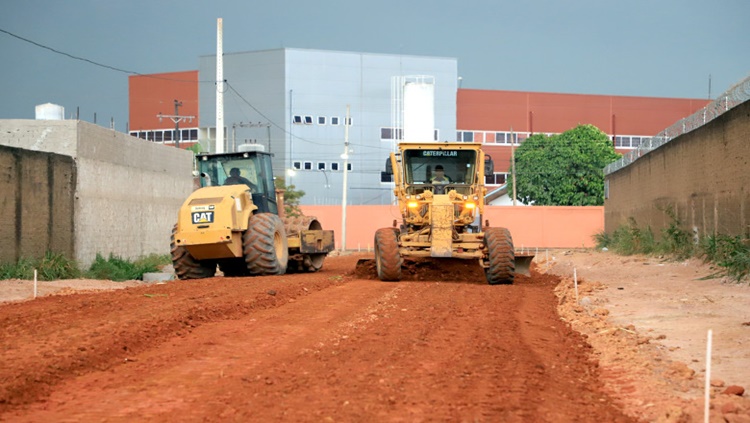 INFRAESTRUTURA: Obras seguem em ritmo acelerado mesmo aos domingos