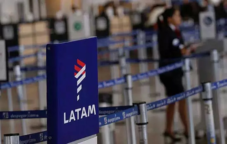 CRISE: Latam Linhas Aéreas anunciou que vai demitir 2,7 mil tripulantes