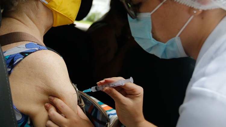 COVID-19: Governo Federal anuncia distribuição de mais 4,4 milhões de vacinas 