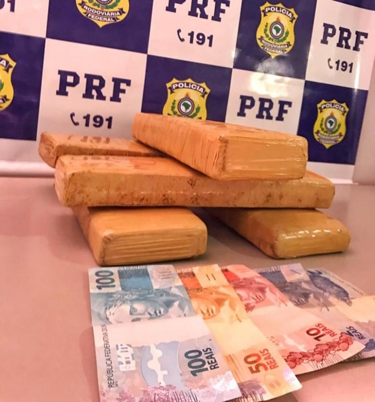 JI-PARANÁ: Polícia Rodoviária Federal apreende 4,5 kg de maconha