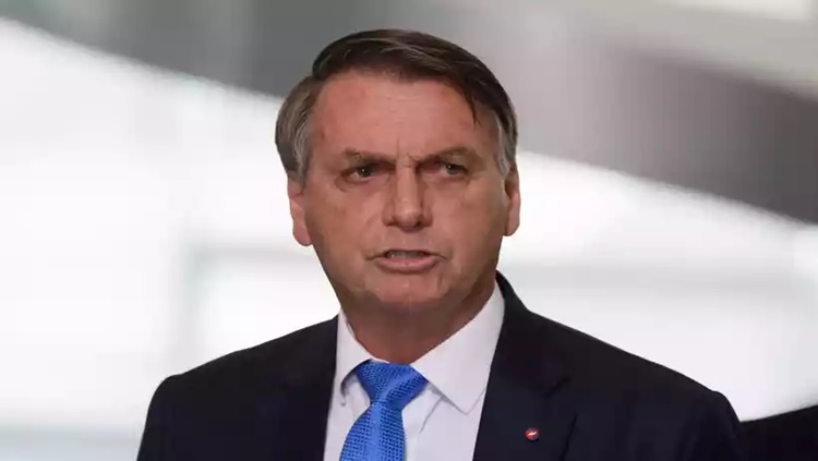 BRIGA - Bolsonaro ataca Barroso por CPI sobre pandemia: 'Falta coragem moral'