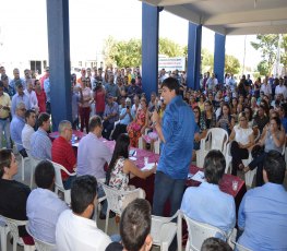 Cleiton Roque participa de ato ao Dia do Trabalhador em Pimenta Bueno