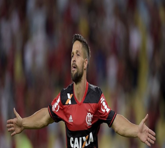 RECUSOU BAFÔMETRO - Astro do Flamengo é multado em Lei Seca