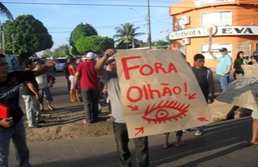 MANIFESTAÇÃO - Moradores protestam contra taxas abusivas da Eletrobrás e bloqueiam rodovia federal - Fotos e vídeo