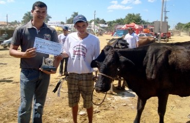 Concurso Leiteiro é destaque na Feira de Buritis