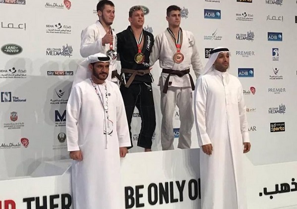 FAIXA MARROM: Rondoniense é campeão de Jiu-Jitsu nos Emirados Árabes