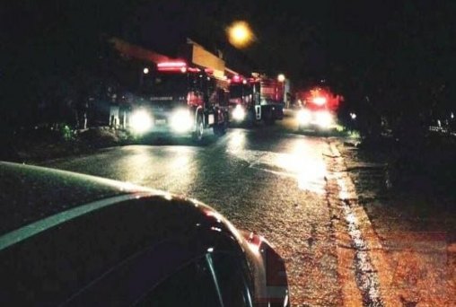 Fogo destrói quitinete no centro durante a madrugada 