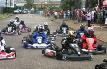 VELOCIDADE - Abertura do municipal de kart em Porto Velho, pilotos voam baixo na FATEC