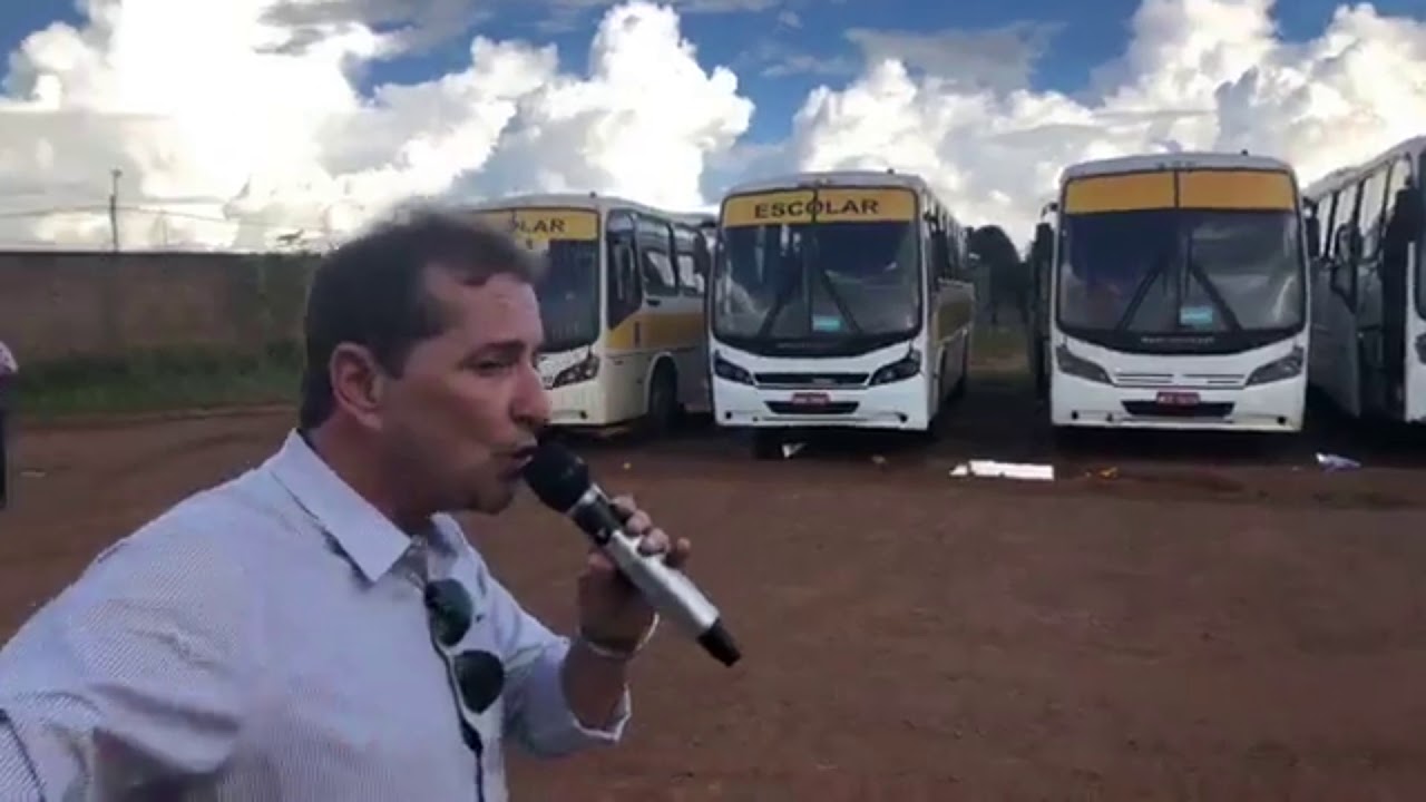 TRANSPORTE ESCOLAR: Operação recolhe “sucatões” enviados por Hildon Chaves à Ponta do Abunã