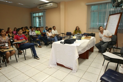 Estudantes de Rondônia participam de conferência ambiental