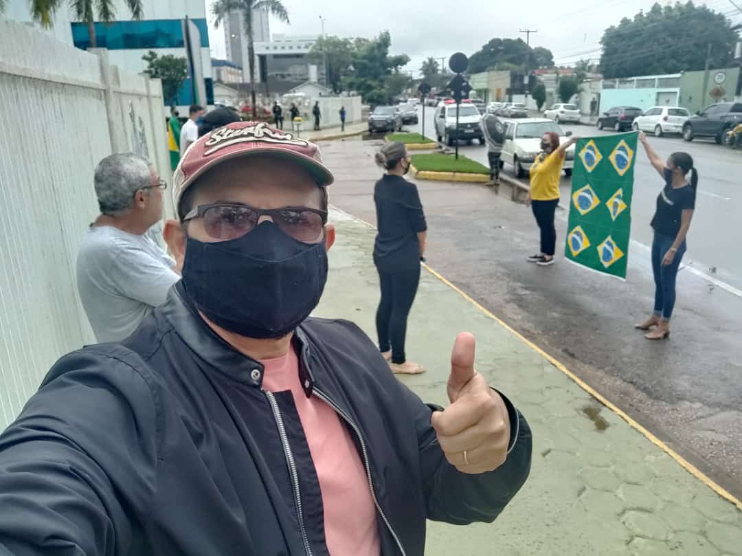 PANDEMIA: Empresários fazem protesto no CPA contra decreto com medidas restritivas