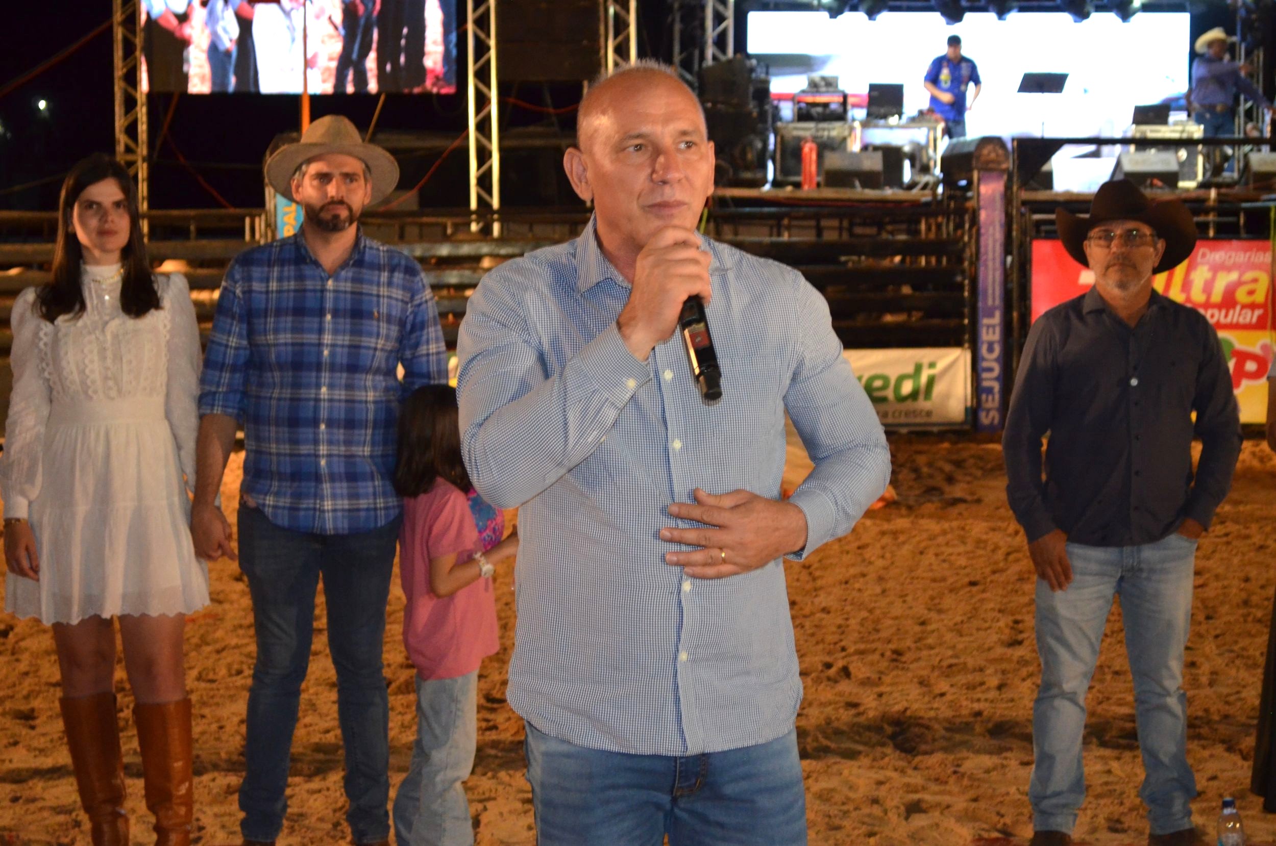 EZEQUIEL NEIVA: Deputado destaca sucesso do IV Agro Rodeio em Cerejeiras