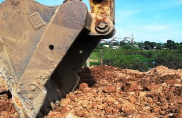 MEIO AMBIENTE – Moradores de área de risco do bairro Nacional são retirados pela SEMA – Fotos