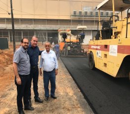 Laerte Gomes, Prefeito e João Gonçalves visita canteiro de obras 
