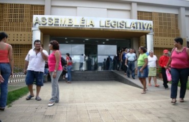 LUTA CONTINUA - Assembleia apoia a libertação de sindicalistas presos em Vilhena  