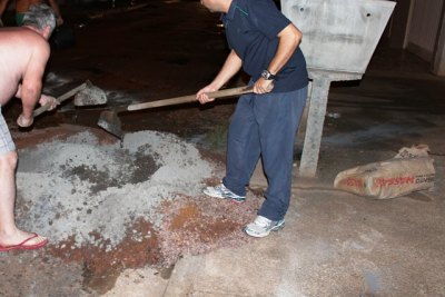 CENA DA CIDADE - Tapando buracos na capital