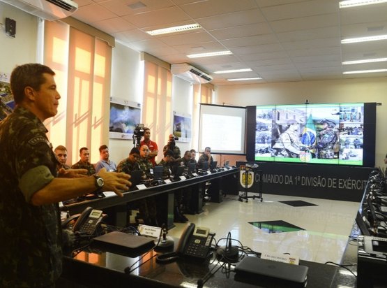 Exército admite ter negociado com Governo de SP operação em manifestação