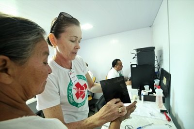 Indígenas têm acesso a cédula de identidade com chegada do barco hospital