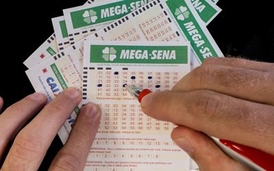 Concurso da Mega-Sena acumula e pode pagar R$ 27 milhões no sábado