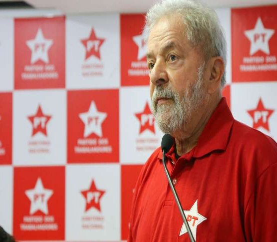 Sem festa, ex-presidente Lula completa 71 anos 