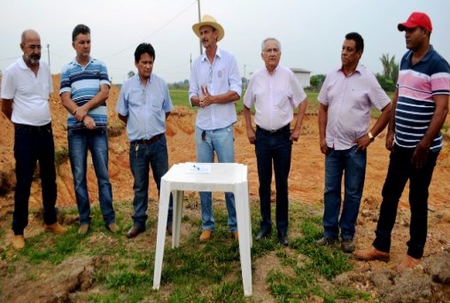 Solenidade marca assinatura para construção de infraestrutura em Parque de Exposição