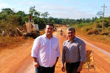 Ezequiel Junior vistoria aterro da ponte sobre o Rio Machadinho