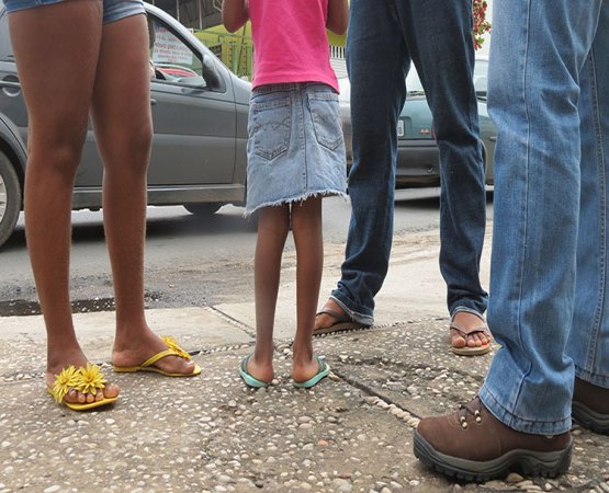 Meninas de 7 e 9 anos acusam vizinhos de estupro na zona Rural