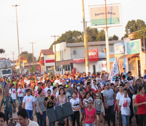 ‘Marcha Para Jesus 2016’ encerra no Bumbódromo com grande show